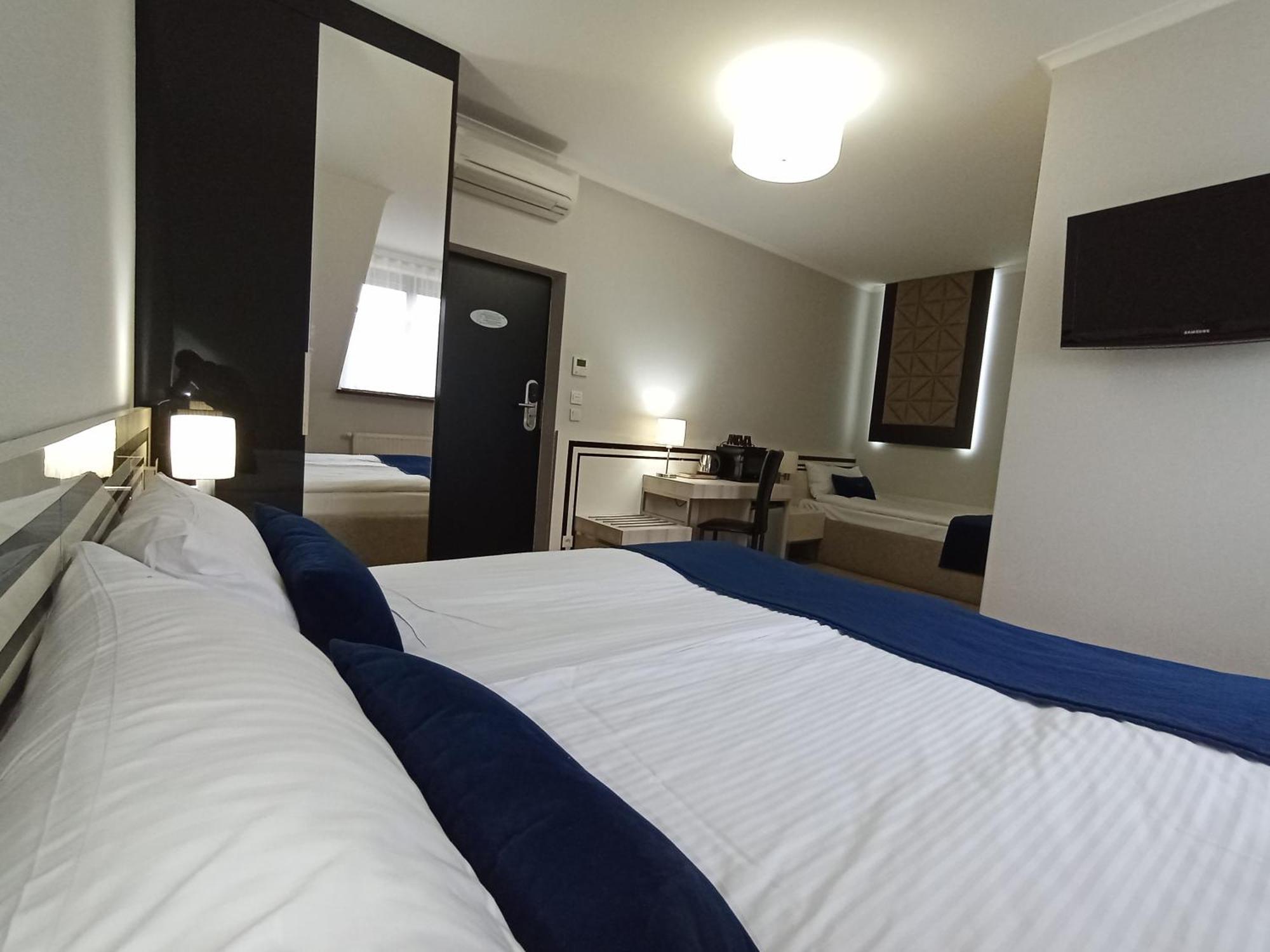 Aparthotel Kontrast Krakow Dış mekan fotoğraf