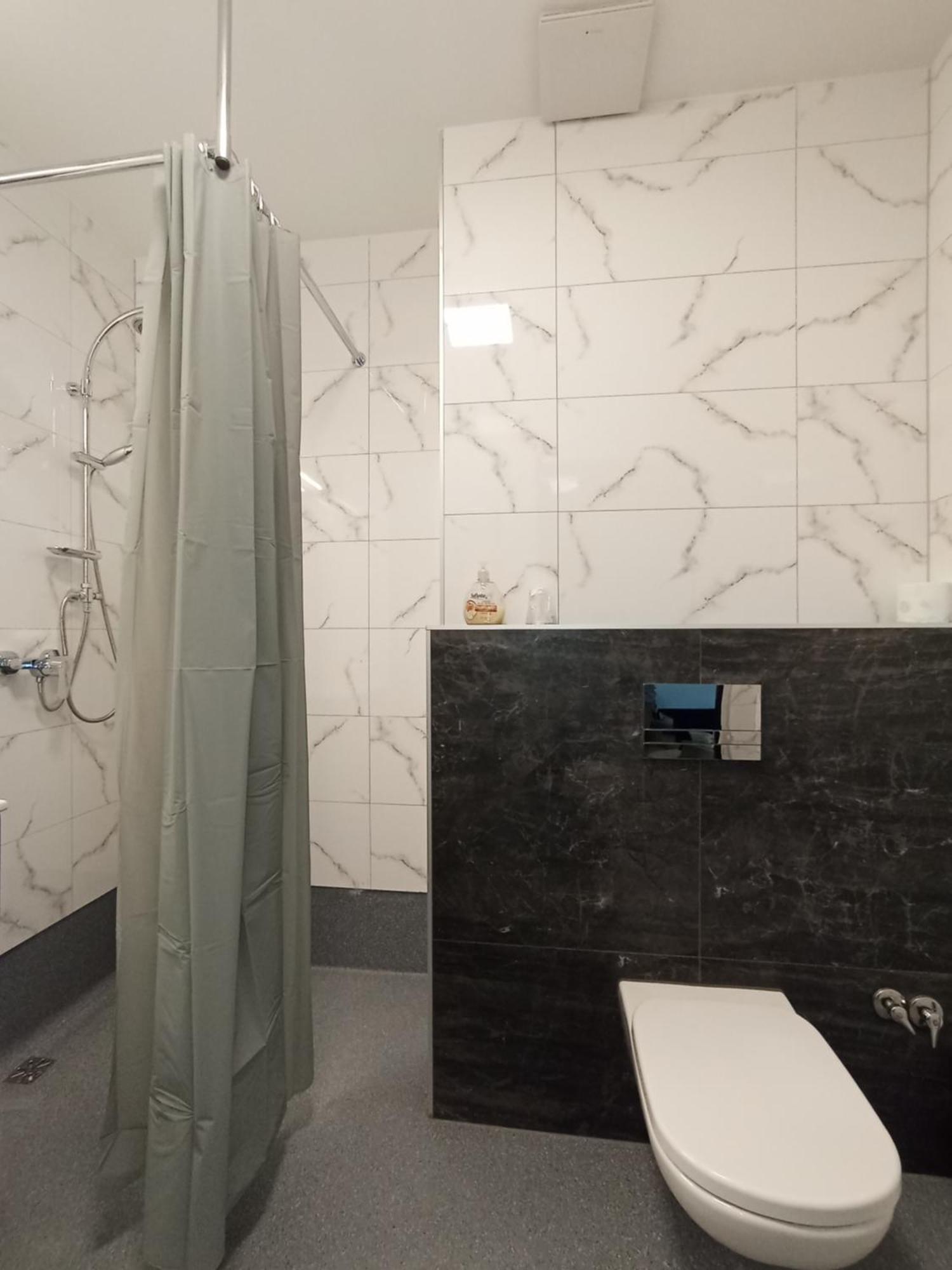 Aparthotel Kontrast Krakow Dış mekan fotoğraf