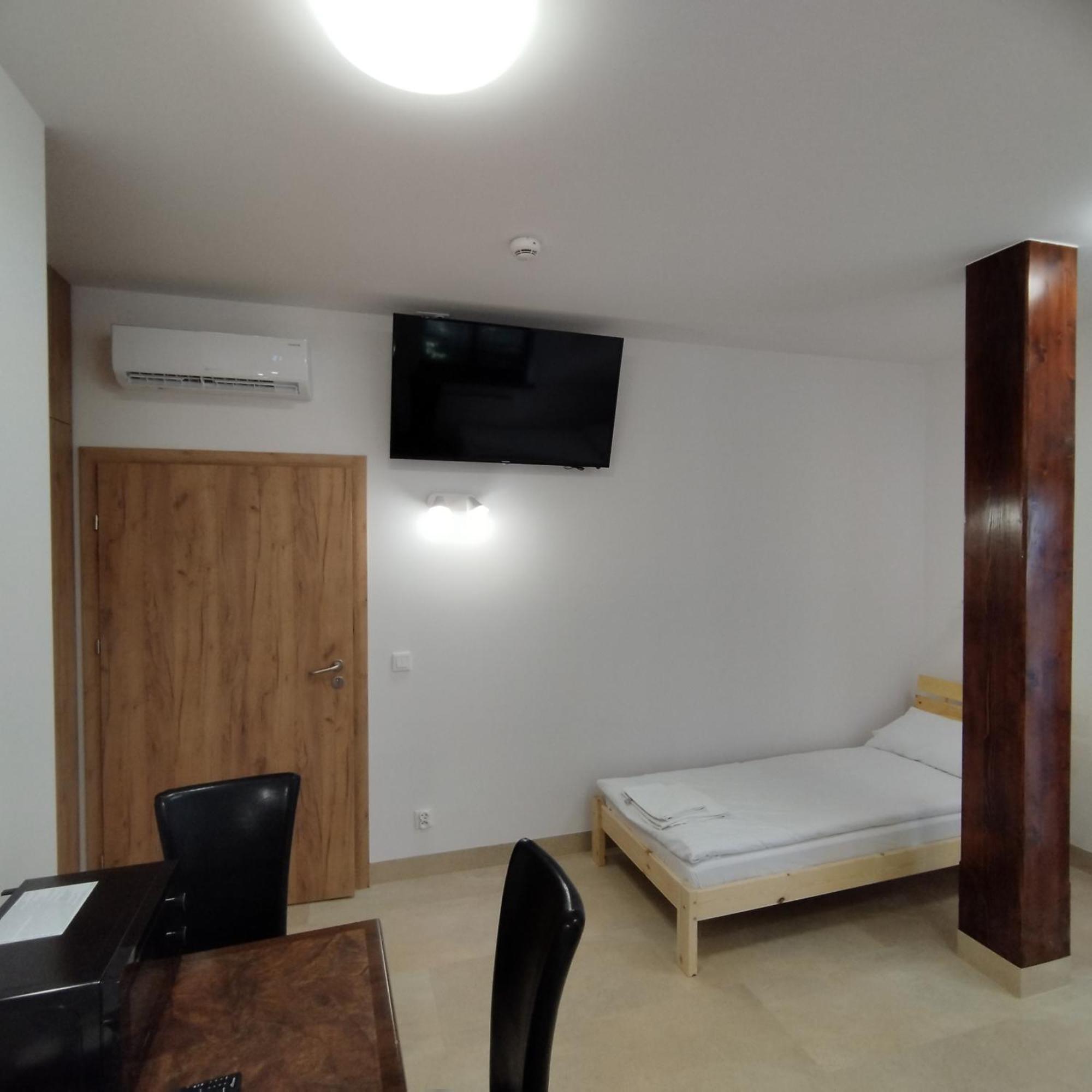 Aparthotel Kontrast Krakow Dış mekan fotoğraf